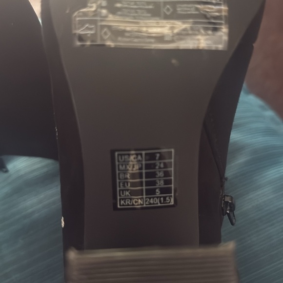 Forever 21 booties - Picture 6 of 6